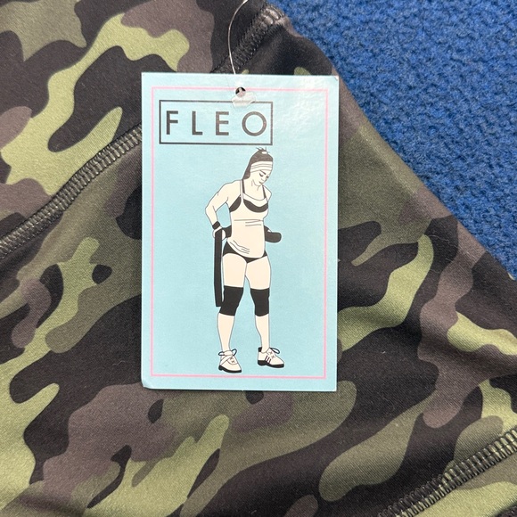 Fleo Green Camo Athletic Shorts Gymnastics/Tumbling/Crossfit/Cheer - Picture 2 of 2